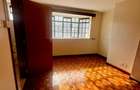 5 Bed House with En Suite in Lavington - 7