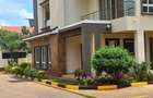 5 Bed Townhouse with En Suite in Lavington - 1