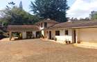 10 Bed House with En Suite at Lavington - 1