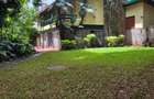 4 Bed House with En Suite at Lavington - 1