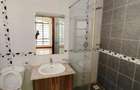 5 Bed Townhouse with En Suite at Lavington - 13