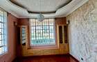 5 Bed House with En Suite in Runda - 11