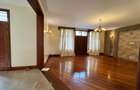 5 Bed Villa with En Suite at Lavington - 16