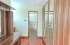 4 Bed Townhouse with En Suite at Riverside Drive. - 14