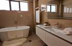 5 Bed Apartment with En Suite in Kilimani - 19