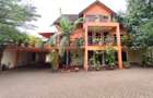 1 Bed House with Swimming Pool in Riverside - 2