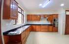 5 Bed Townhouse with En Suite in Lavington - 18