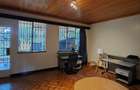 4 Bed House with En Suite in Nyari - 9