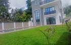 5 Bed Villa with En Suite in Lavington - 1