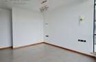 3 Bed Apartment with En Suite in Riverside - 7