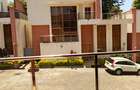5 Bed Townhouse with En Suite at Lavington - 1