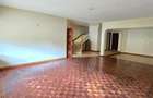 5 Bed Townhouse with En Suite in Lavington - 9