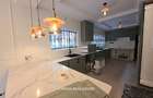 4 Bed House with Garden in Rosslyn - 6