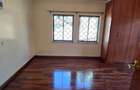 5 Bed Townhouse with En Suite at Lavington Green - 15