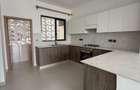 3 Bed Apartment with En Suite at Brookside - 2