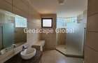 3 Bed Apartment with En Suite in Riverside - 4