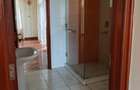 6 Bed Townhouse with En Suite at Lavington - 15