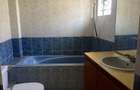 5 Bed House with En Suite in Lavington - 19