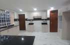 5 Bed Townhouse with En Suite at Lavington Green - 7