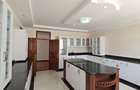 5 Bed House with En Suite in Runda - 6
