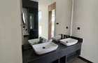 5 Bed Townhouse in Riverside - 20