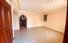 3 Bed Apartment with En Suite at Links Road - 7