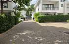 5 Bed Townhouse with En Suite at Off James Gichuru - 13