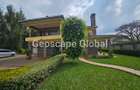 5 Bed House with En Suite in Runda - 4