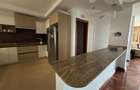 3 Bed Apartment with En Suite in Riverside - 6
