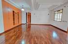 5 Bed House with En Suite in Runda - 9
