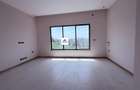 4 Bed Apartment with En Suite in Westlands Area - 8