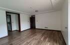 5 Bed Townhouse with En Suite in Lavington - 13