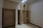 4 Bed Townhouse with En Suite at Riverside Drive - 10