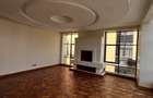 5 Bed Townhouse with En Suite at Naushad Merali - 5