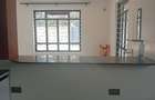 5 Bed House with En Suite in Garden Estate - 6