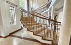 5 Bed House with En Suite in Nyari - 15