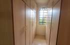 5 Bed House with En Suite in Kamakis - 14
