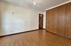 3 Bed Apartment with En Suite at Brookside Drive - 12