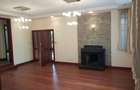 5 Bed Townhouse with En Suite at Lavington Road - 6