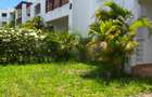 3 Bed Townhouse with En Suite at Sultan Palace - 9