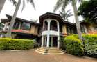 5 Bed House with En Suite in Runda - 1