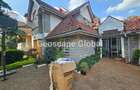 4 Bed Townhouse with En Suite in Kitisuru - 2