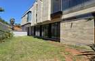 5 Bed Townhouse with En Suite at Grovelia Grove - 5