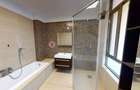 3 Bed Apartment with En Suite in Parklands - 10