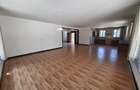 5 Bed House with En Suite in Lavington - 3