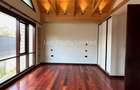 5 Bed House with En Suite in Runda - 9