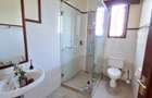 4 Bed Townhouse with En Suite at Lavington - 8