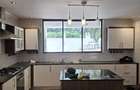 5 Bed Townhouse with En Suite in Lavington - 6
