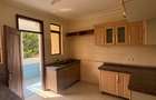 2 Bed Apartment with En Suite at Off Links Road - 5