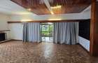 5 Bed House with En Suite at Lavington Road - 8